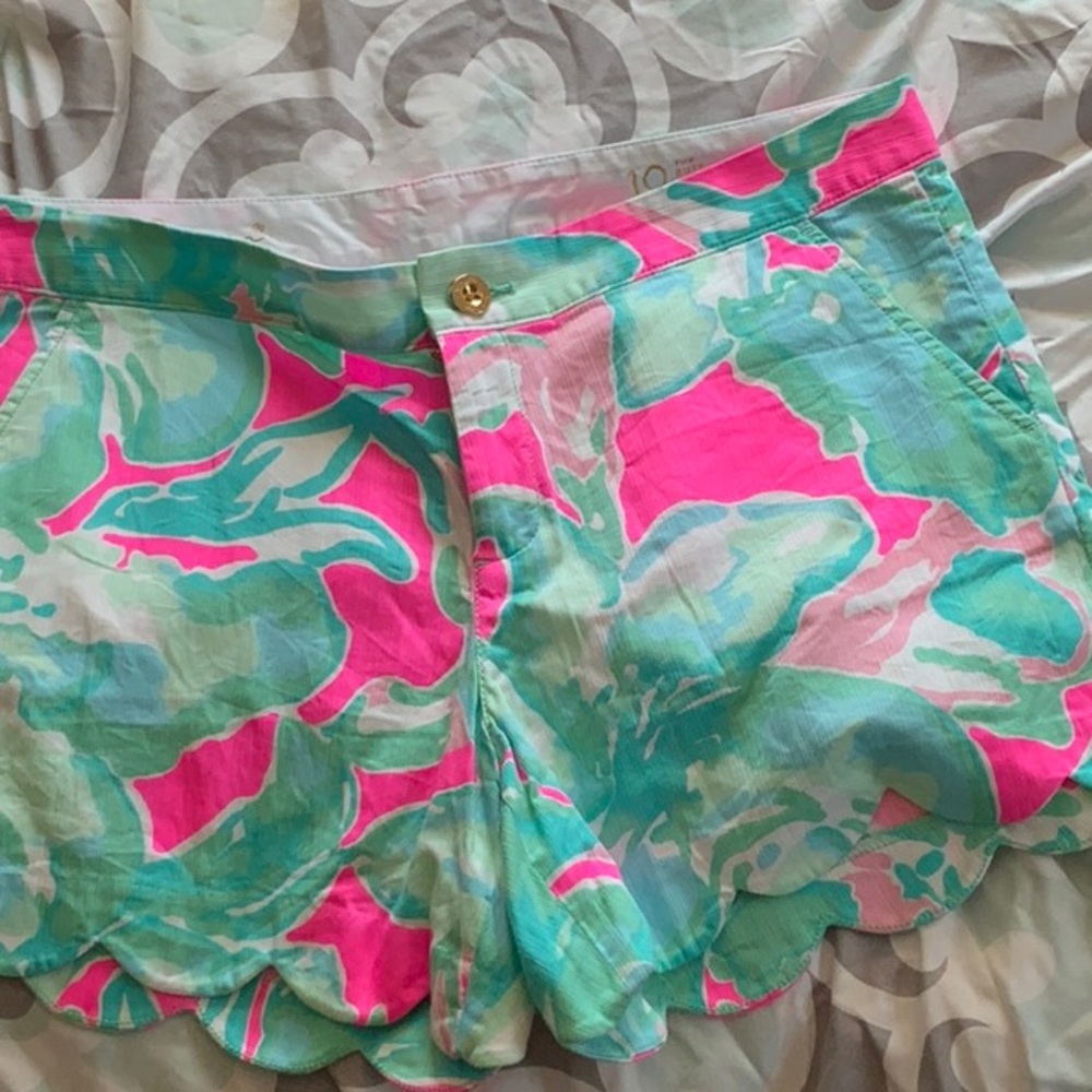 Buttercup Lilly Pulitzer Short size 10